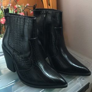 NEW!! Black Western Style Booties